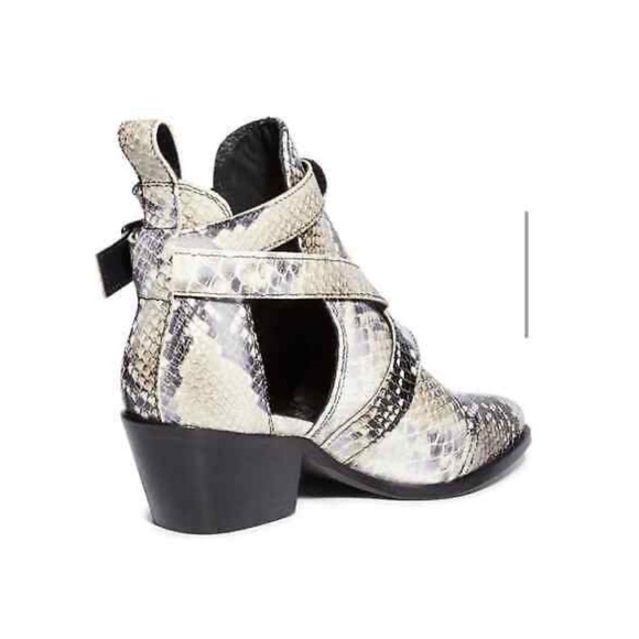 All Saints Snakeskin Print Darcy Pointed Toe Leather Booties Size 8 NWT. - Picture 2 of 13